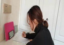 李丹丹