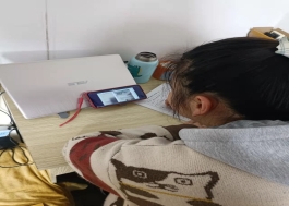 严格格